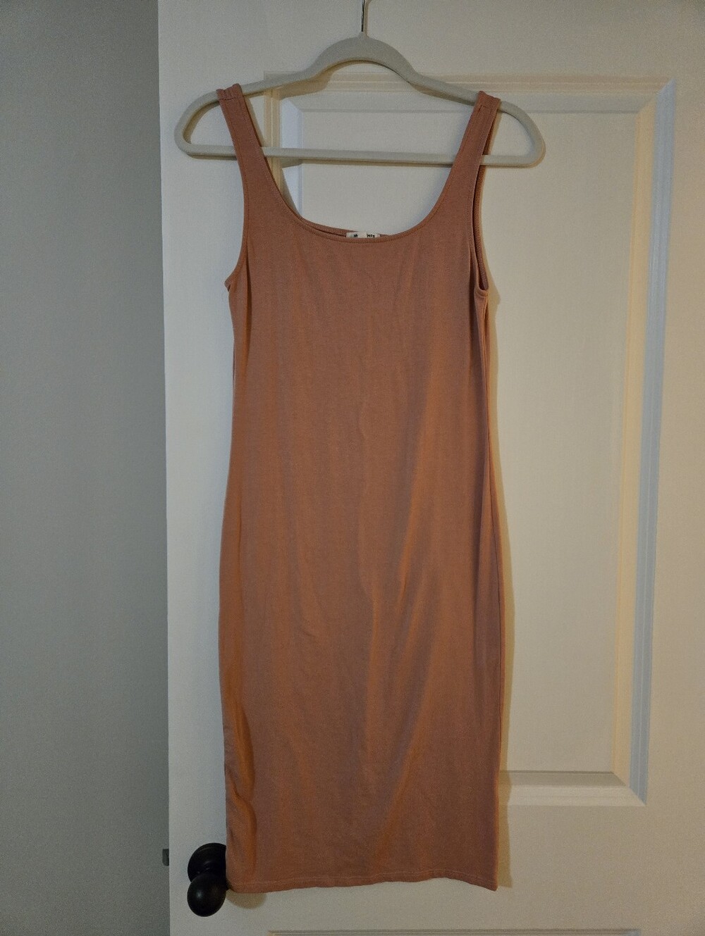 Heart & Hips Simple Sleeveless Bodycon Dress in Dusty Rose Size M